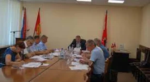 На оперативном совещании в Серпухове обсудили меры по снижению задолженности населения за услуги ЖКХ